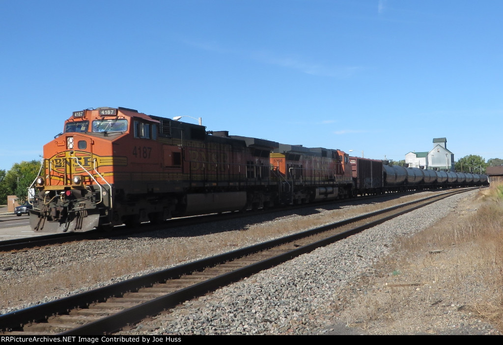 BNSF 4187 East